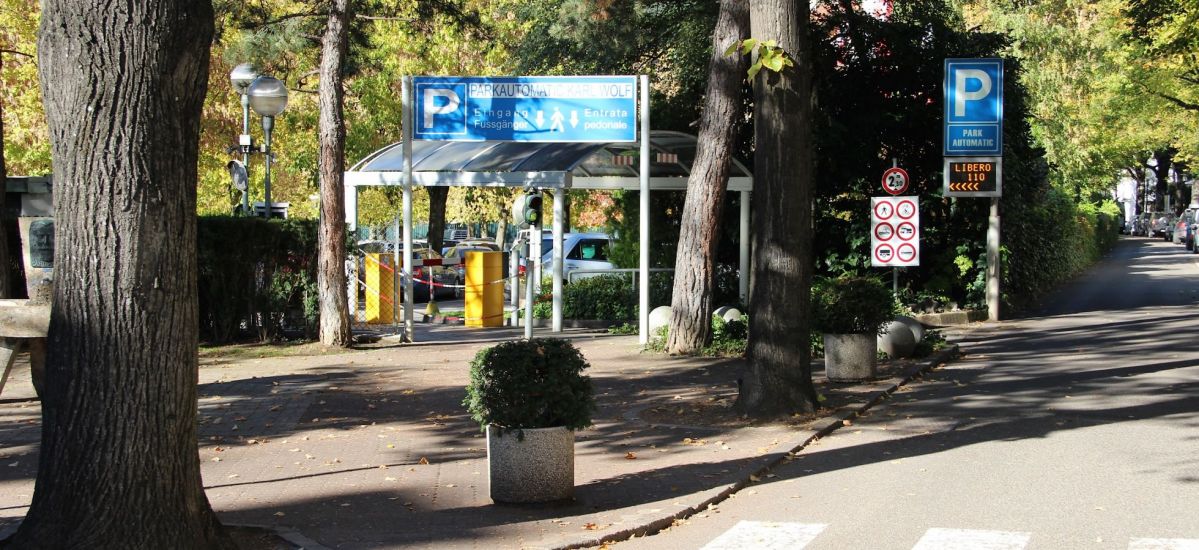 Karl-Wolf Parkplatz Meran Zentrum